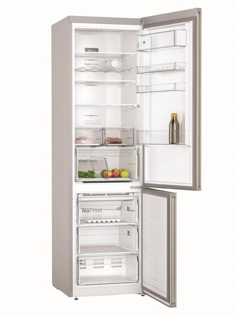 Холодильник Bosch с технологией VitaFresh Plus открыт
